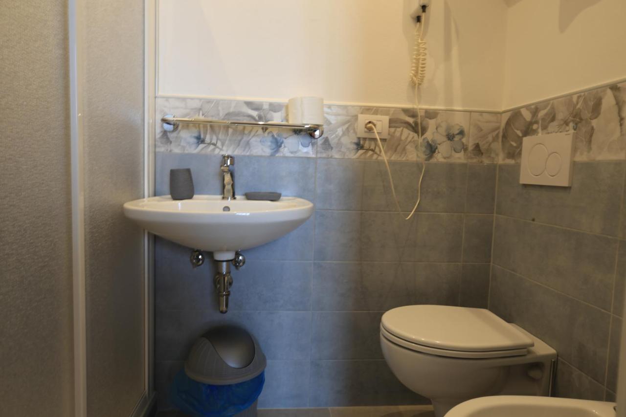 Viviani Raffaella Hotel Монтеросо ал Маре Екстериор снимка